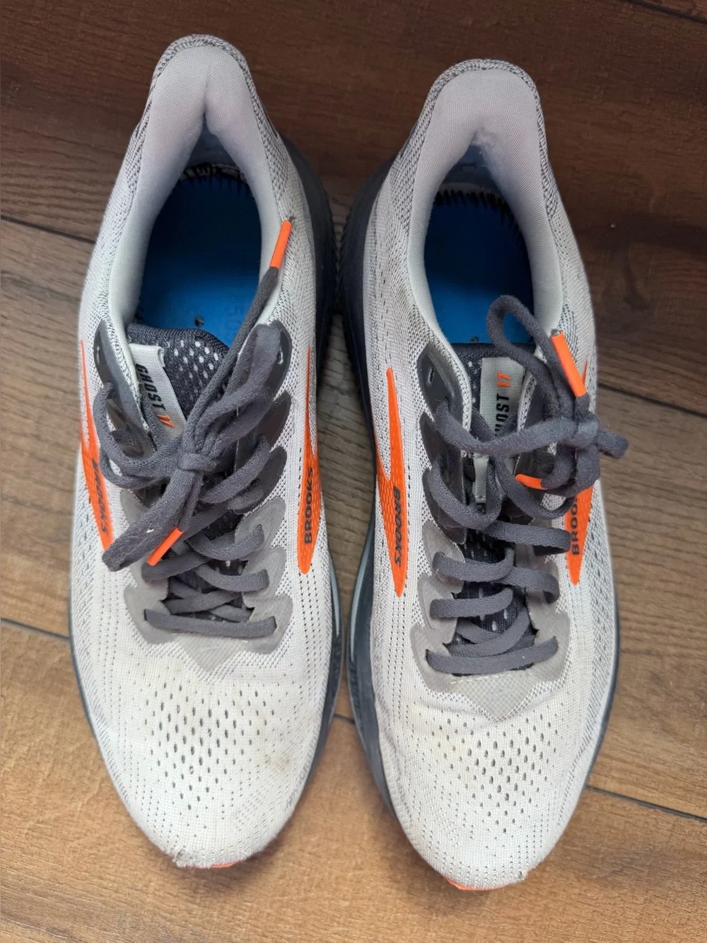 Brooks Oyster Mushroom Orange Ebony Ghost 17 Running Shoes Men’s Size 9.5